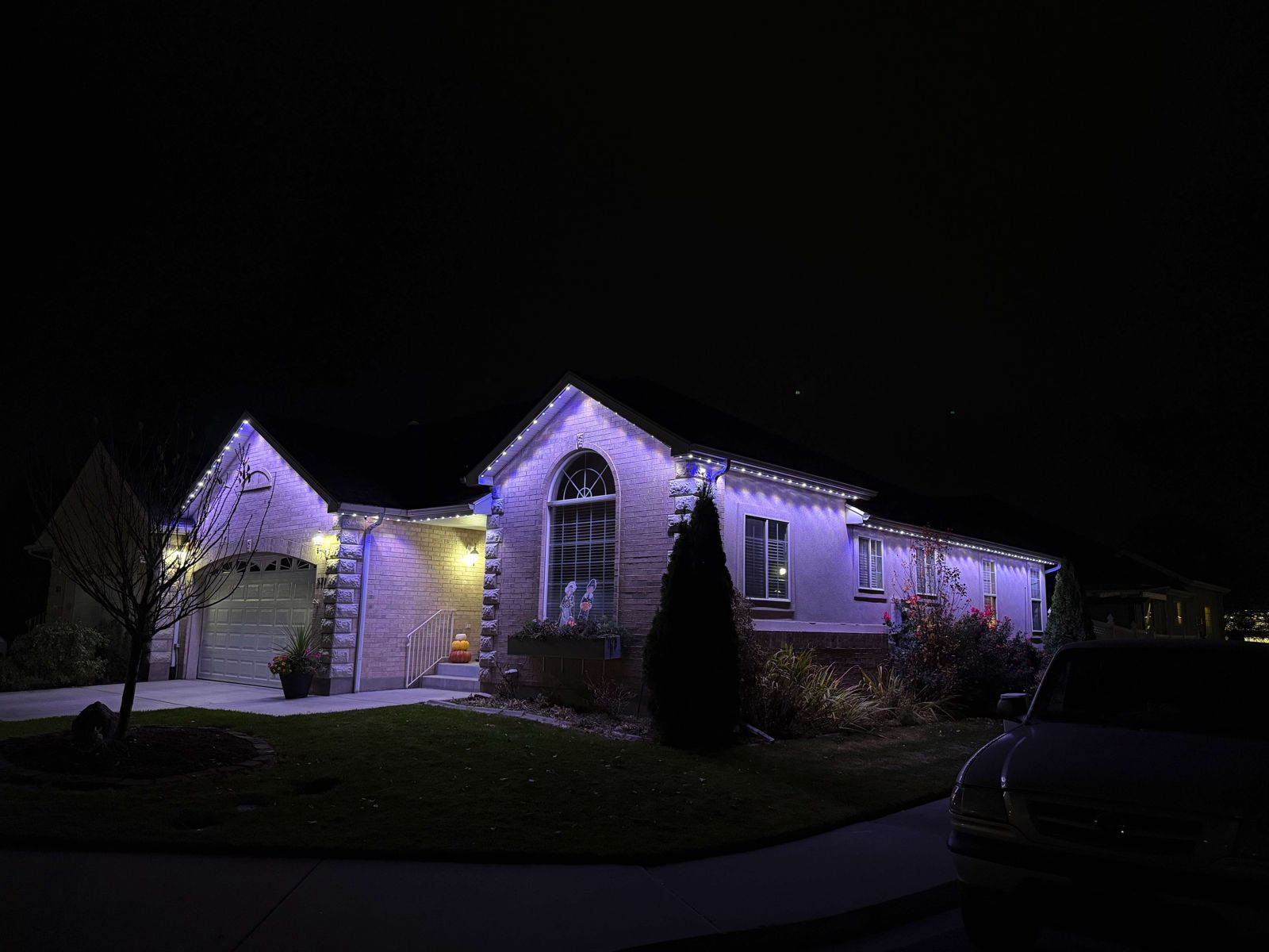 Permanent roofline lights installed by Light With Ignite